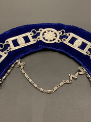 Masonic Master Mason Silver Chain Collar on Blue Velvet – Masonic Regalia Collar