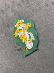 King’s Crown REME Officer’s Hand Embroidered Bullion Wire Beret Badge On Green