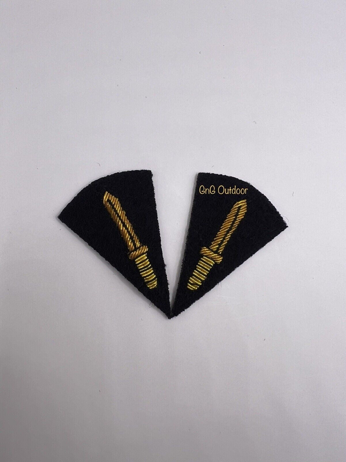Mess Dress Commando Daggers Badge British Military Embroidered Gold Daggers Pair