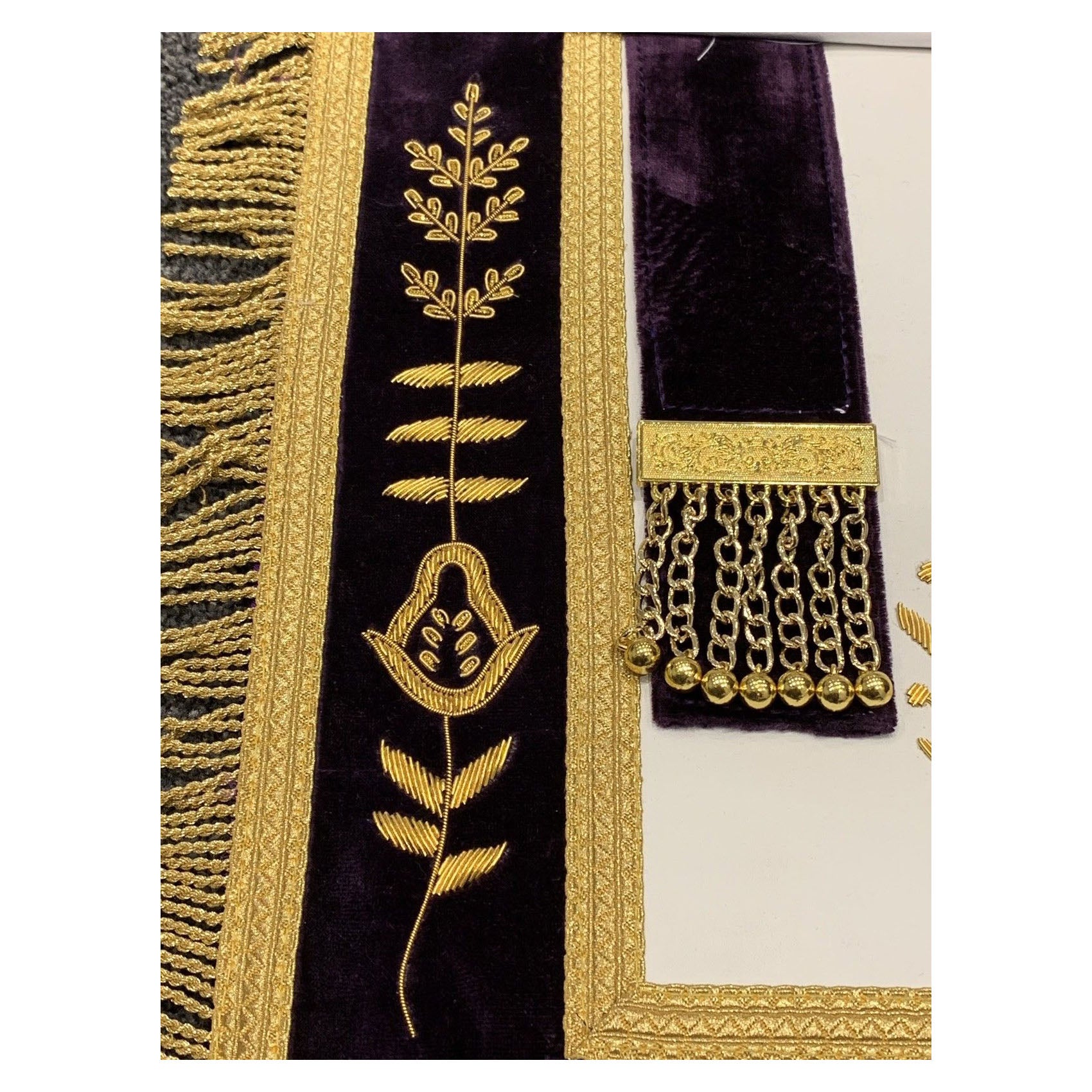 APRON MASONIC HAND EMBROIDERED GRAND LODGE PAST MASTER APRON PURPLE