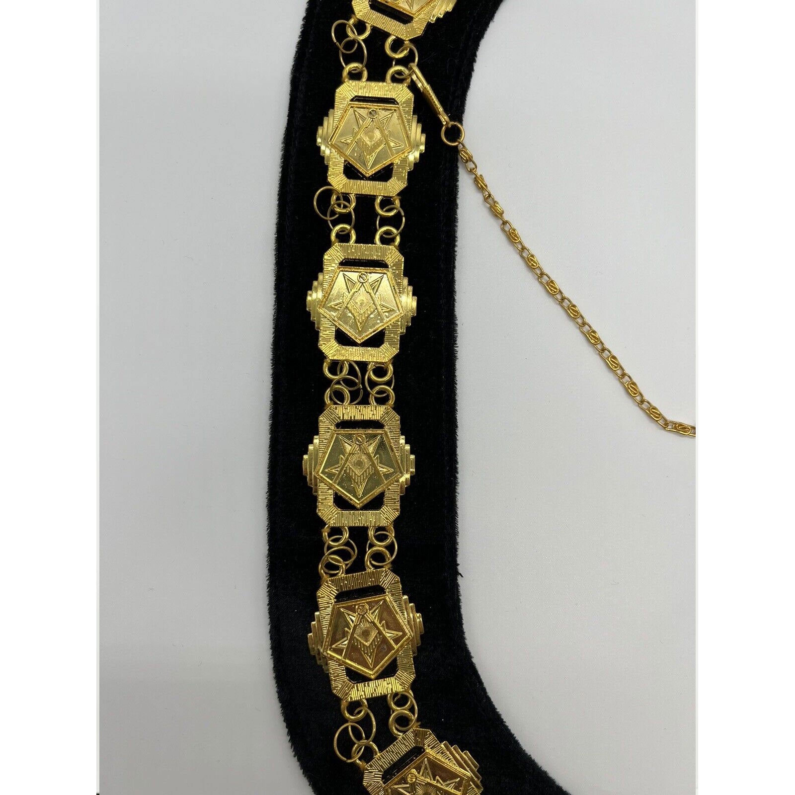Masonic Regalia Order of Eastern Star Patron Gold Metal Chain Collar On Black Velvet