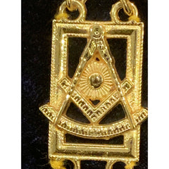 Masonic Raglia Past Master Metal Chain Collar On Blue Velvet Backing GOLD