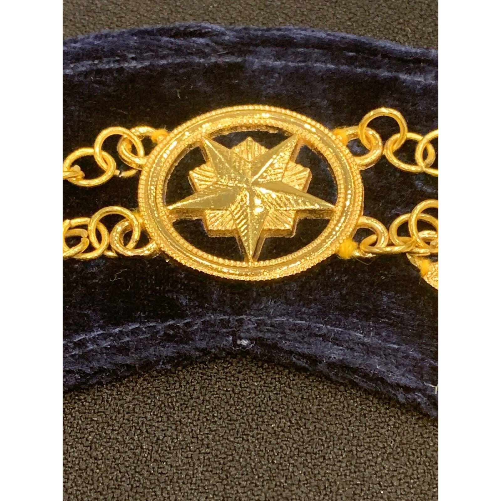 Masonic Raglia Past Master Metal Chain Collar On Blue Velvet Backing GOLD