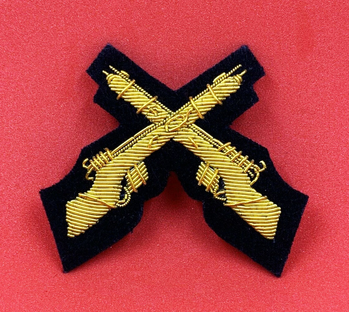 Mess Dress Crossed Rifles Gold On Black Cloth