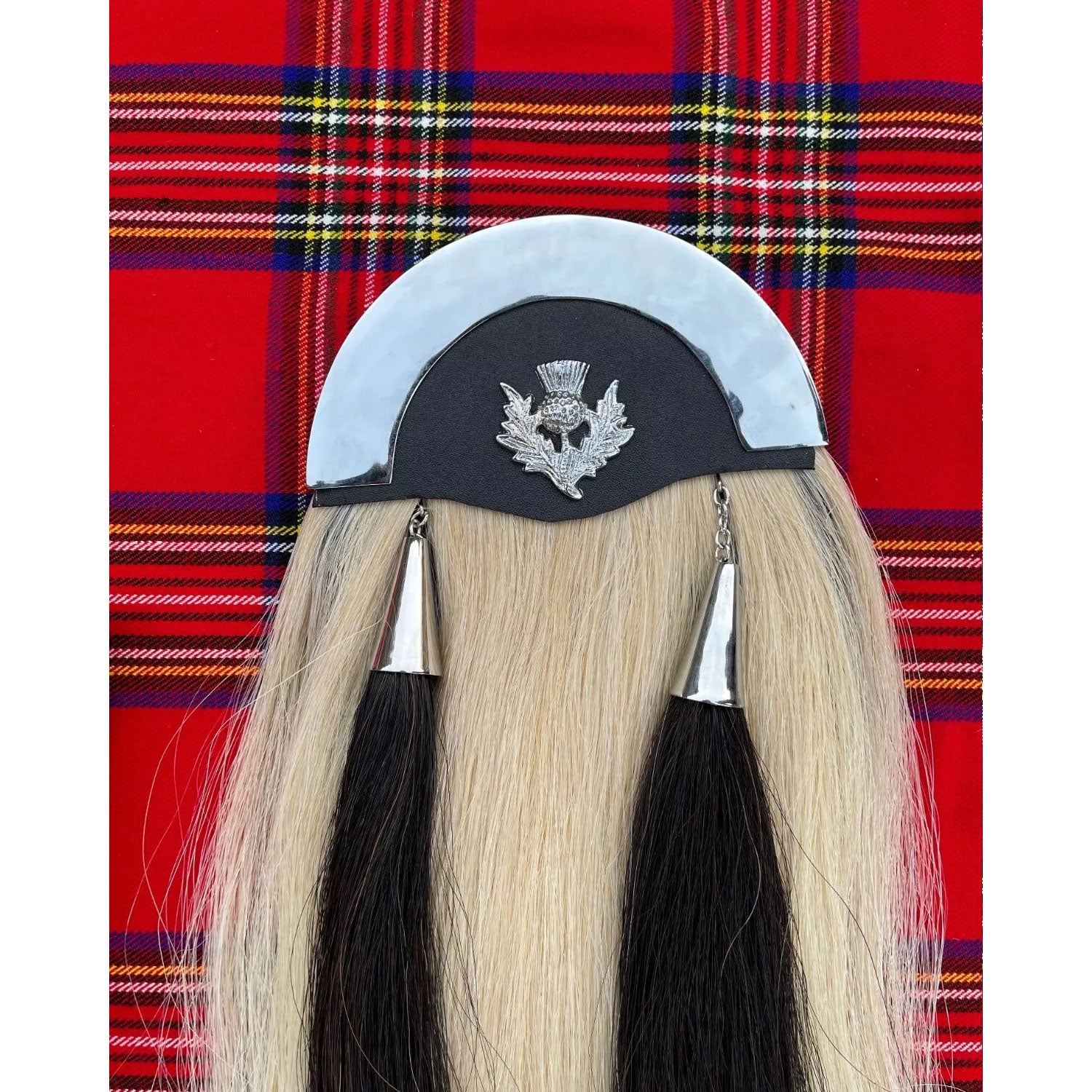 White Horse Hair Thistle Badge Sporran Two Black Tassels Bagpiper Kilt Sporran