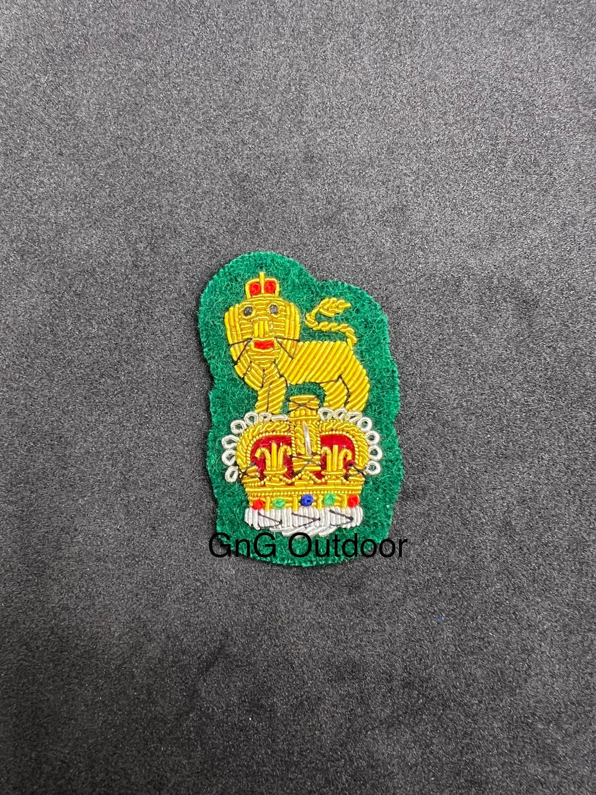 General Staff Officer Beret Badge Hand Embroidered Bullion And Wire Beret Cap Badges On Green Felt