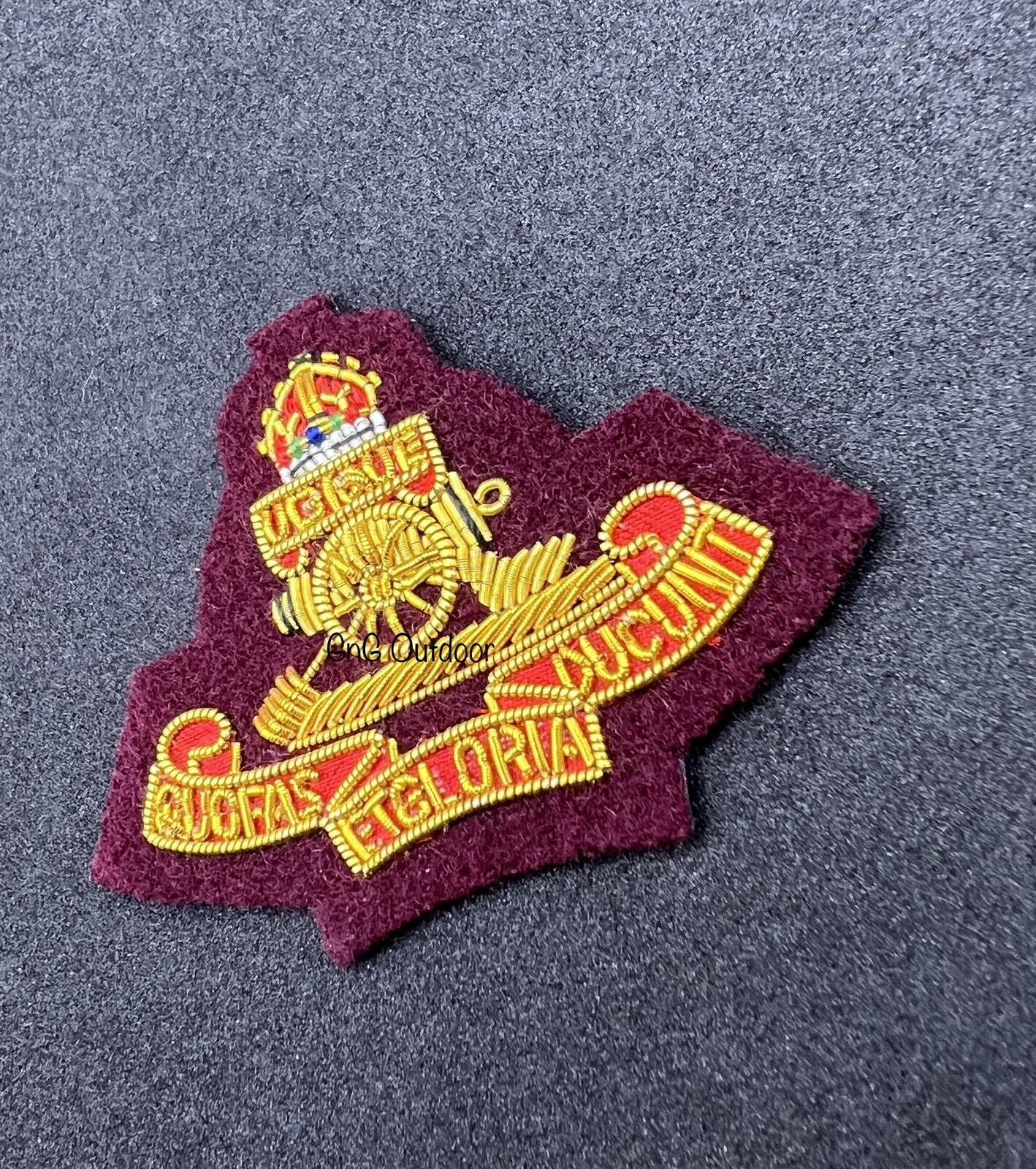 King’s Crown Royal Artillery Officers Beret Badge RA Maroon Background Cap Badge