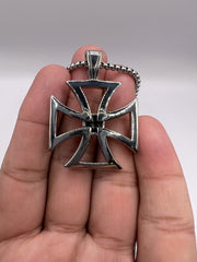 Iron Cross Silver Pendant Celtic Schwartz Knights Templar Maltese Pendant