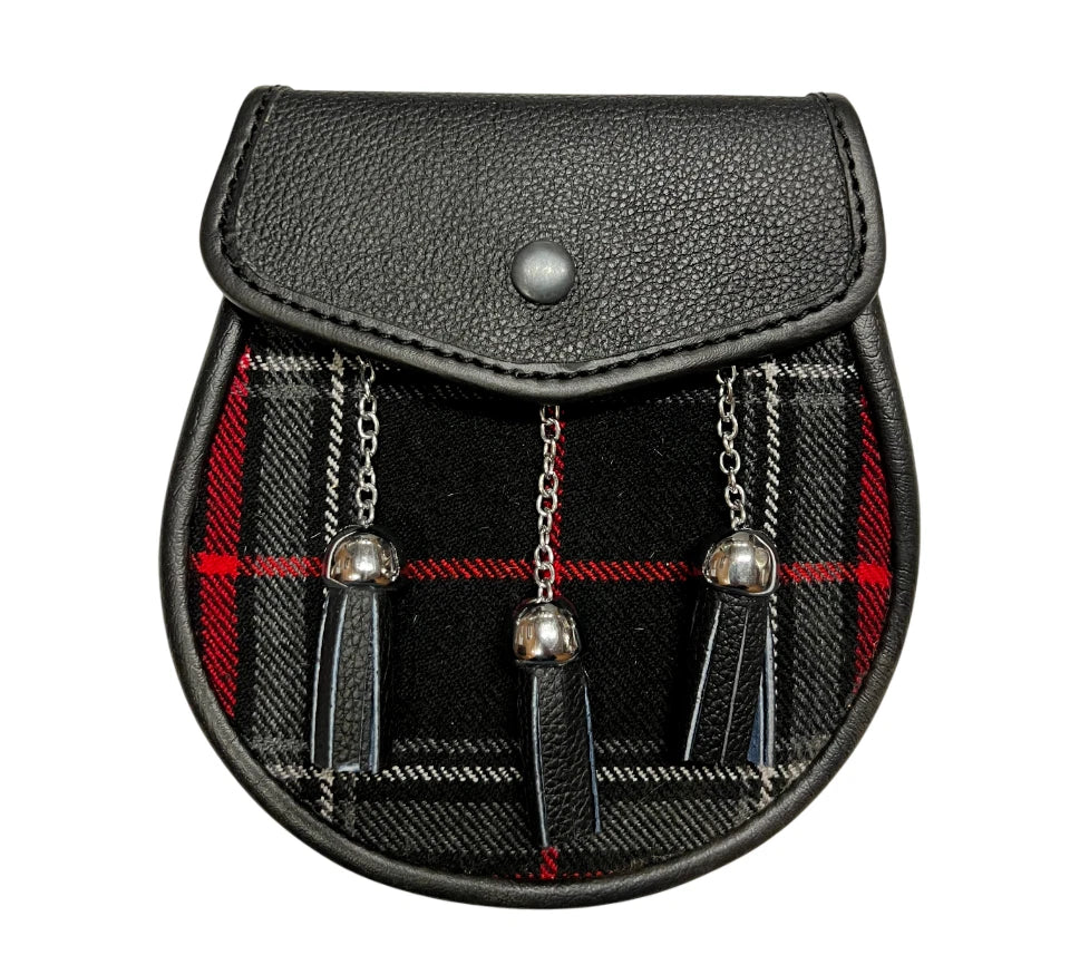 Men's Scottish Spirit of Highlander Tartan Leather Sporran | With Chain Strap