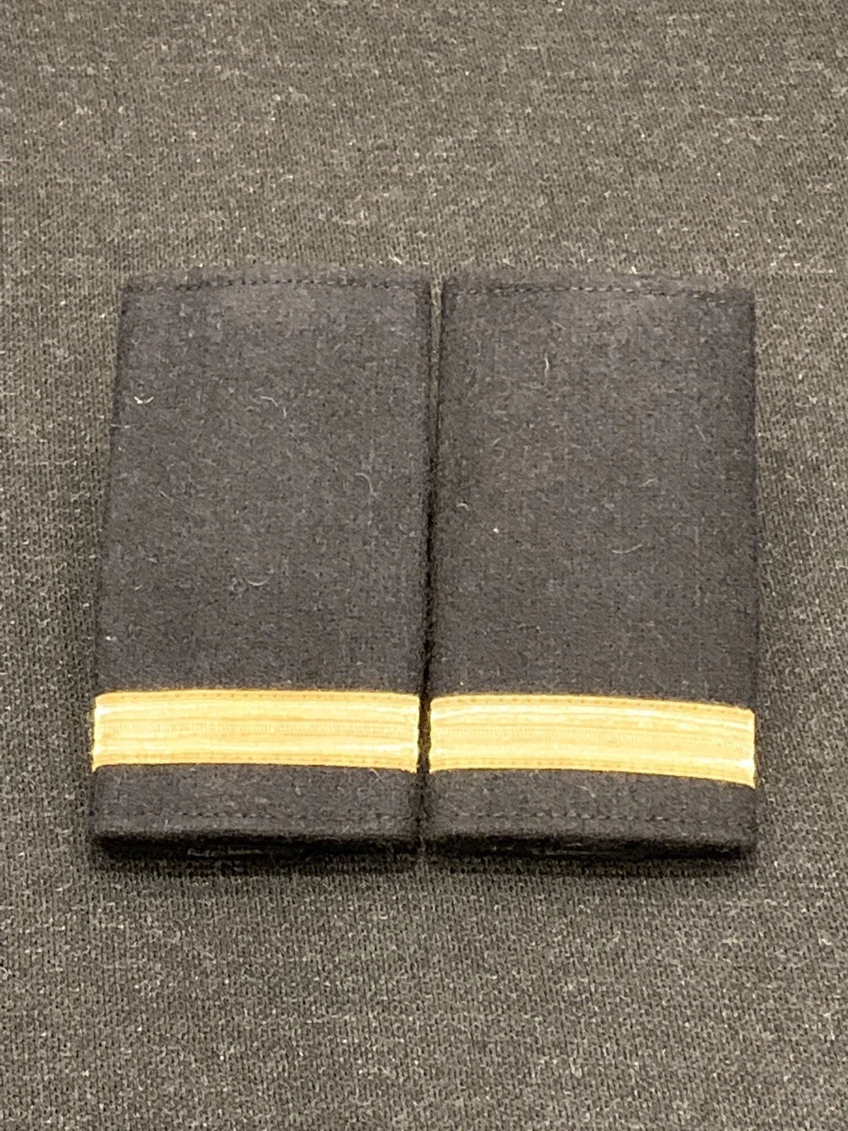Pilot Epaulettes 1 Gold Bar Rank Slip-On Shoulder Boards Black Cloth Pair