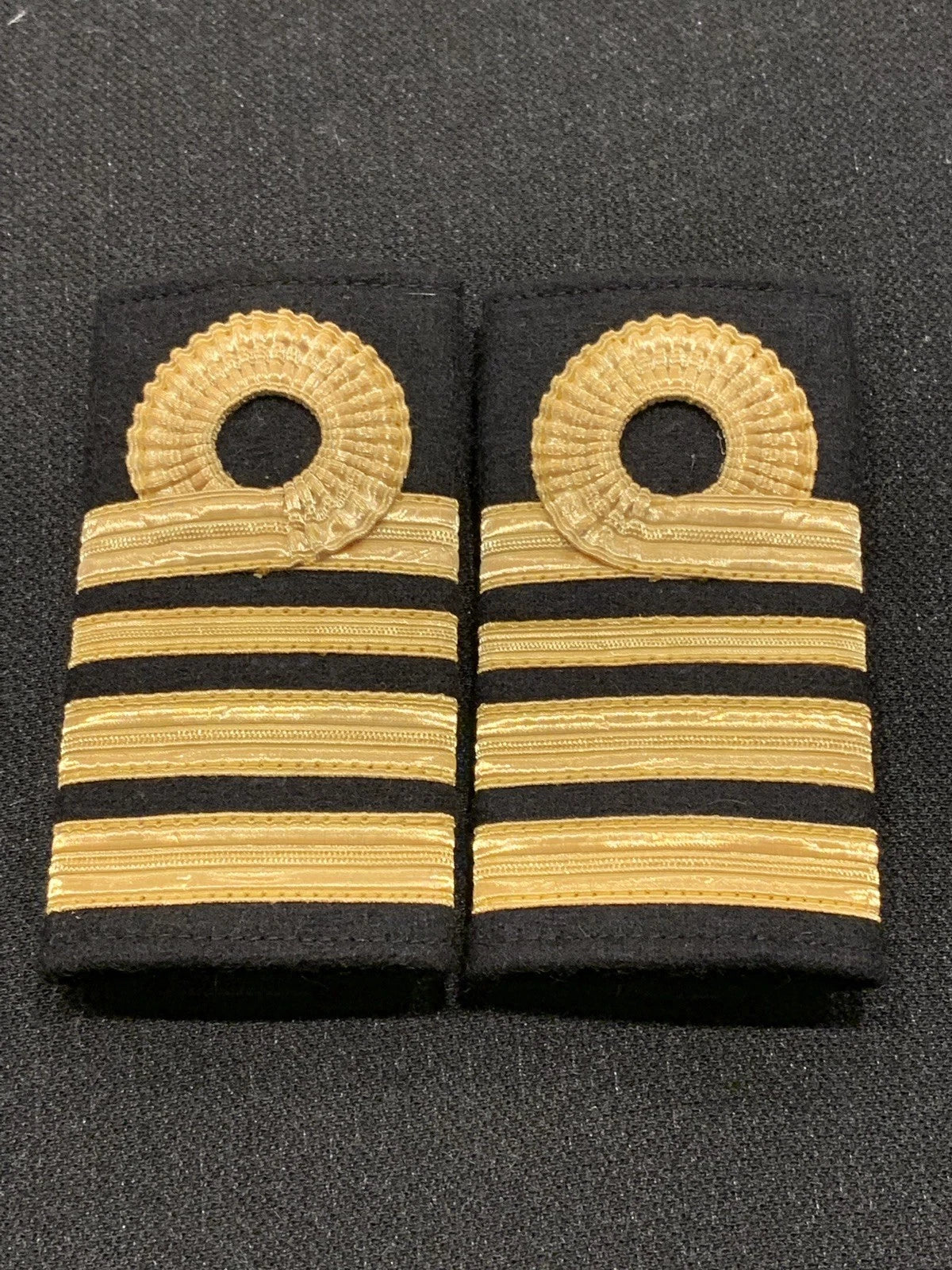 Royal Navy Senior Commander Epaulettes Slip-On Curl Rank Slides – 1 Small Bar & 2 Large Bars